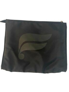 BLACK FABLETICS POUCH